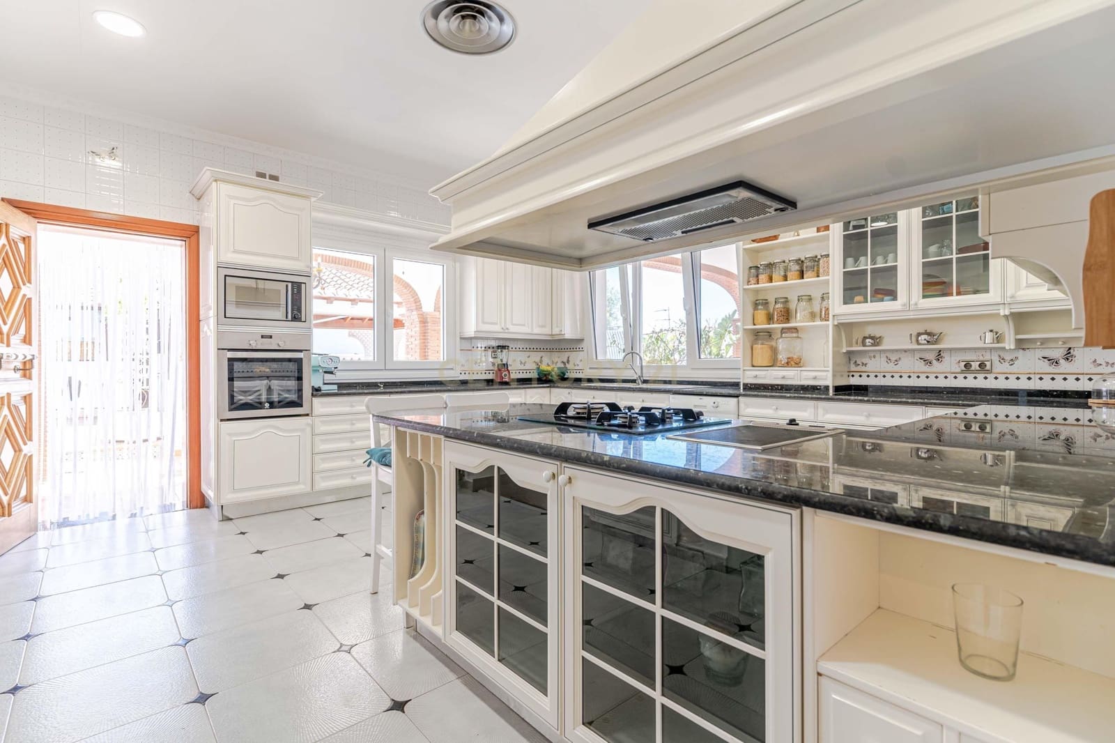 4 soveværelse Villa til salg i Motril - € 900.000 (Ref: 9289830)