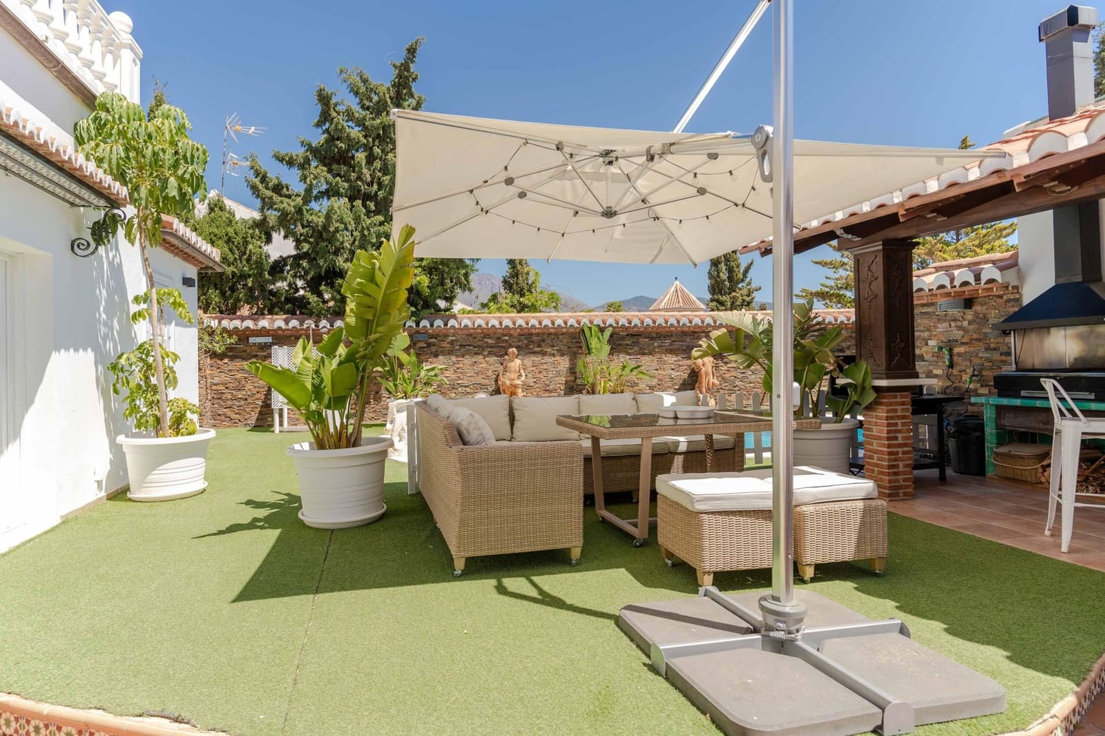 4 soveværelse Villa til salg i Motril - € 900.000 (Ref: 9289830)