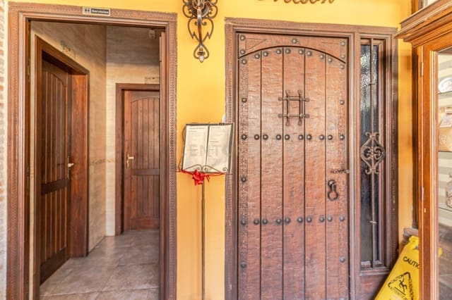 Kommersiell till salu i Gualchos - 700 000 € (Ref: 9289831)