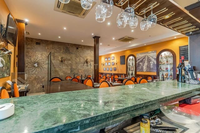 Kommersiell till salu i Gualchos - 700 000 € (Ref: 9289831)