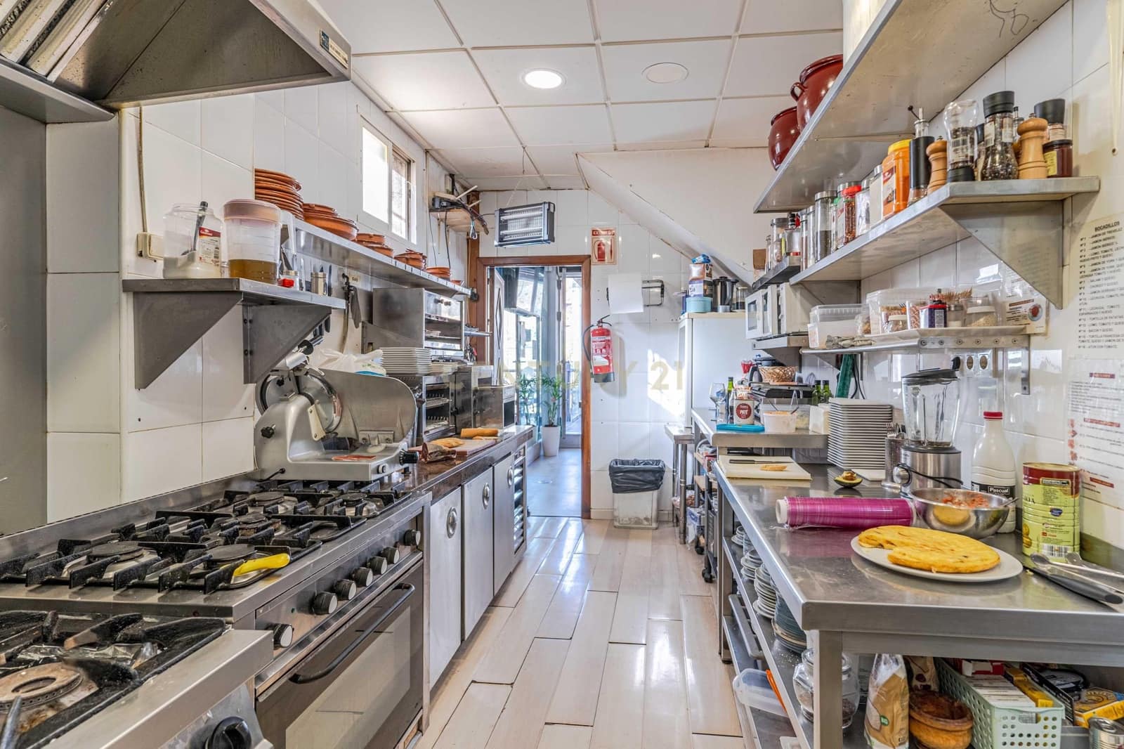 Erhverv til salg i Gualchos - € 700.000 (Ref: 9289831)