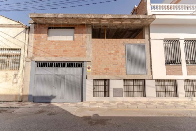 Garage til salg i Pinos Puente - € 210.000 (Ref: 9289832)
