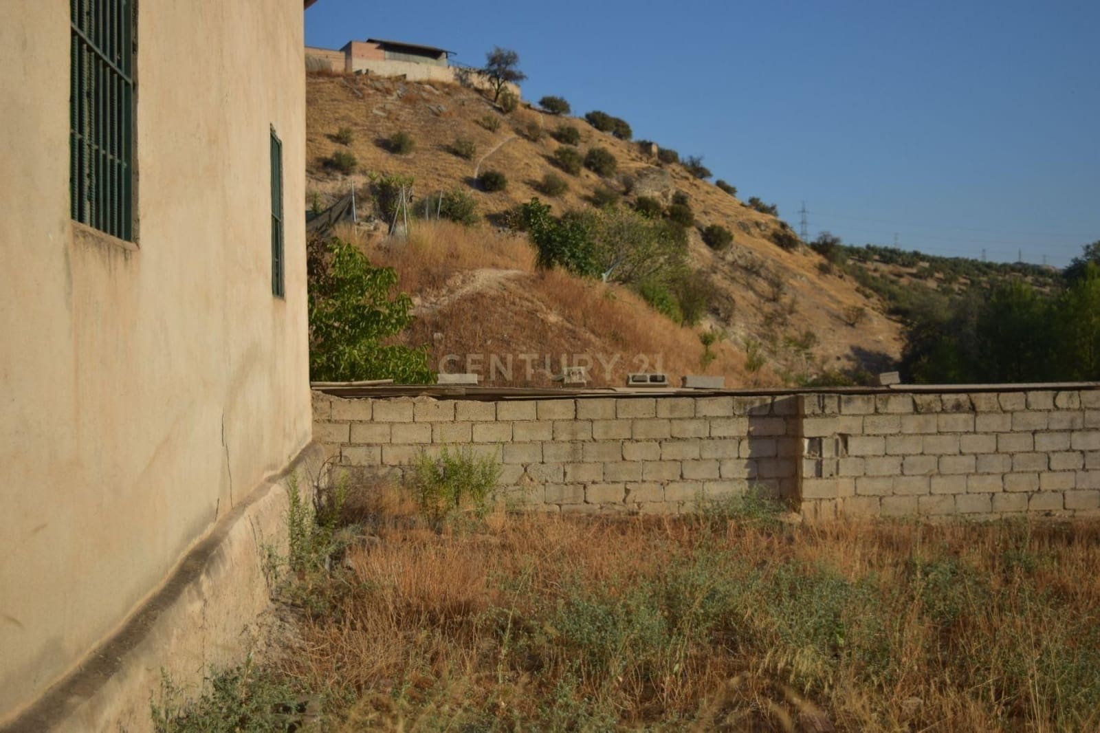 Commercieel te koop in Pinos Puente - € 92.000 (Ref: 9289839)