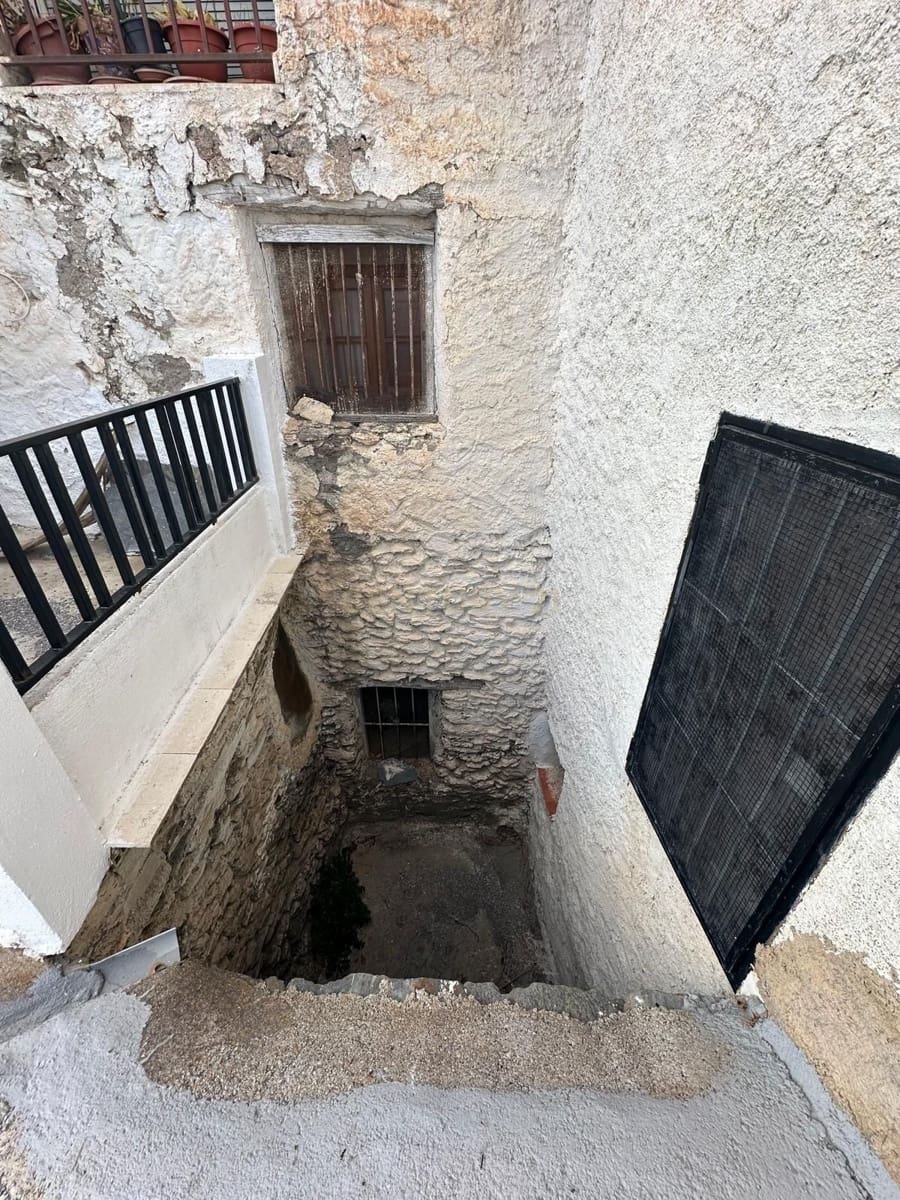 4 sypialnia Dom na sprzedaż w Portugos - 56 000 € (Ref: 9289840)