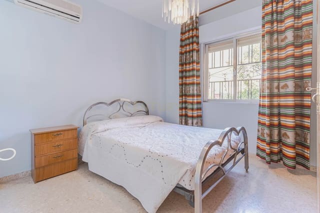 4 soveværelse Villa til salg i Moclín med swimmingpool - € 185.000 (Ref: 9289842)