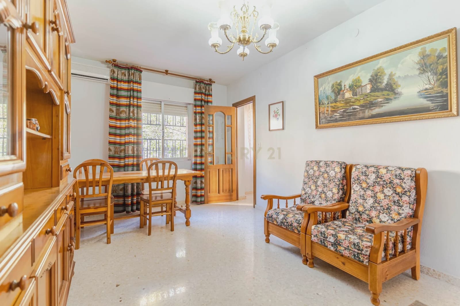 4 soveværelse Villa til salg i Moclin med swimmingpool - € 185.000 (Ref: 9289842)