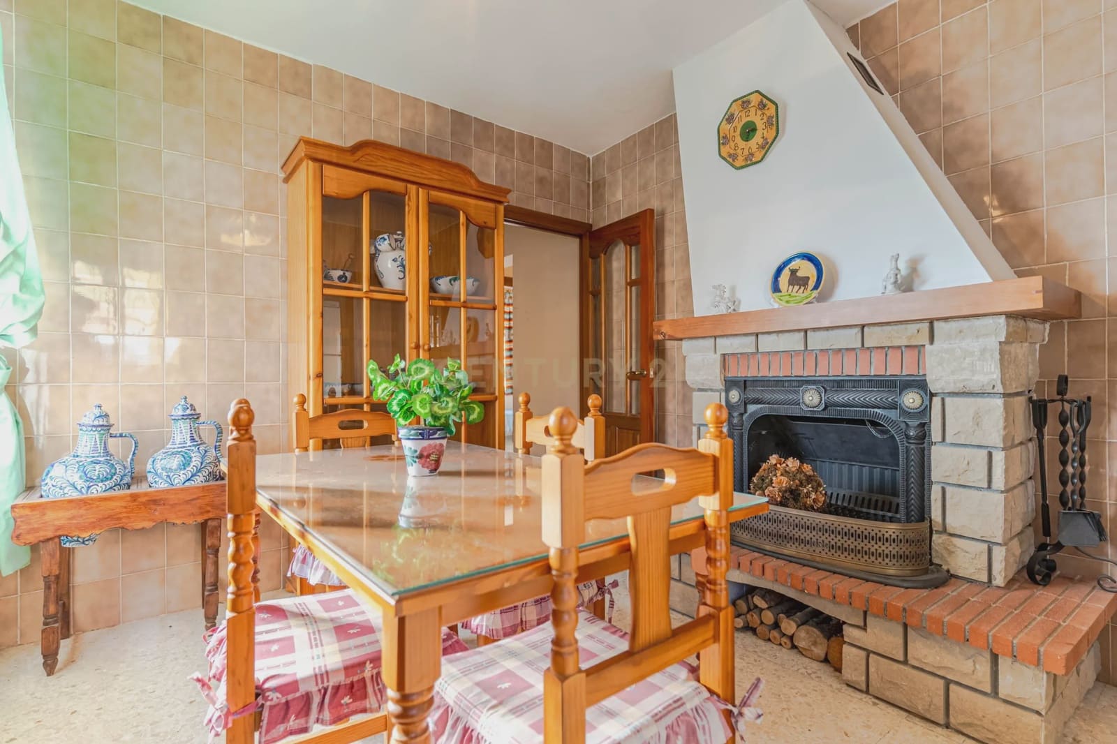 4 soveværelse Villa til salg i Moclin med swimmingpool - € 185.000 (Ref: 9289842)