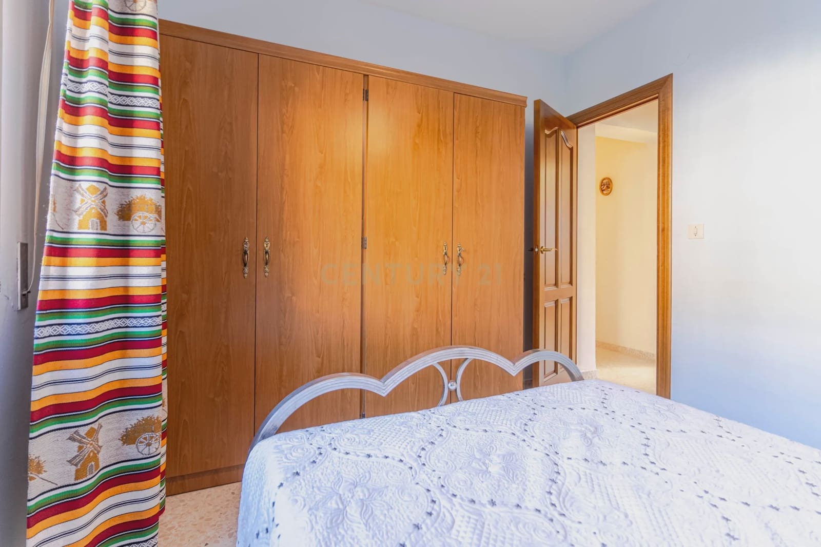 4 soveværelse Villa til salg i Moclin med swimmingpool - € 185.000 (Ref: 9289842)