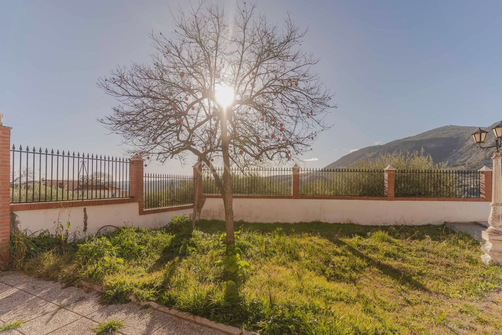 4 soveværelse Villa til salg i Moclin med swimmingpool - € 185.000 (Ref: 9289842)