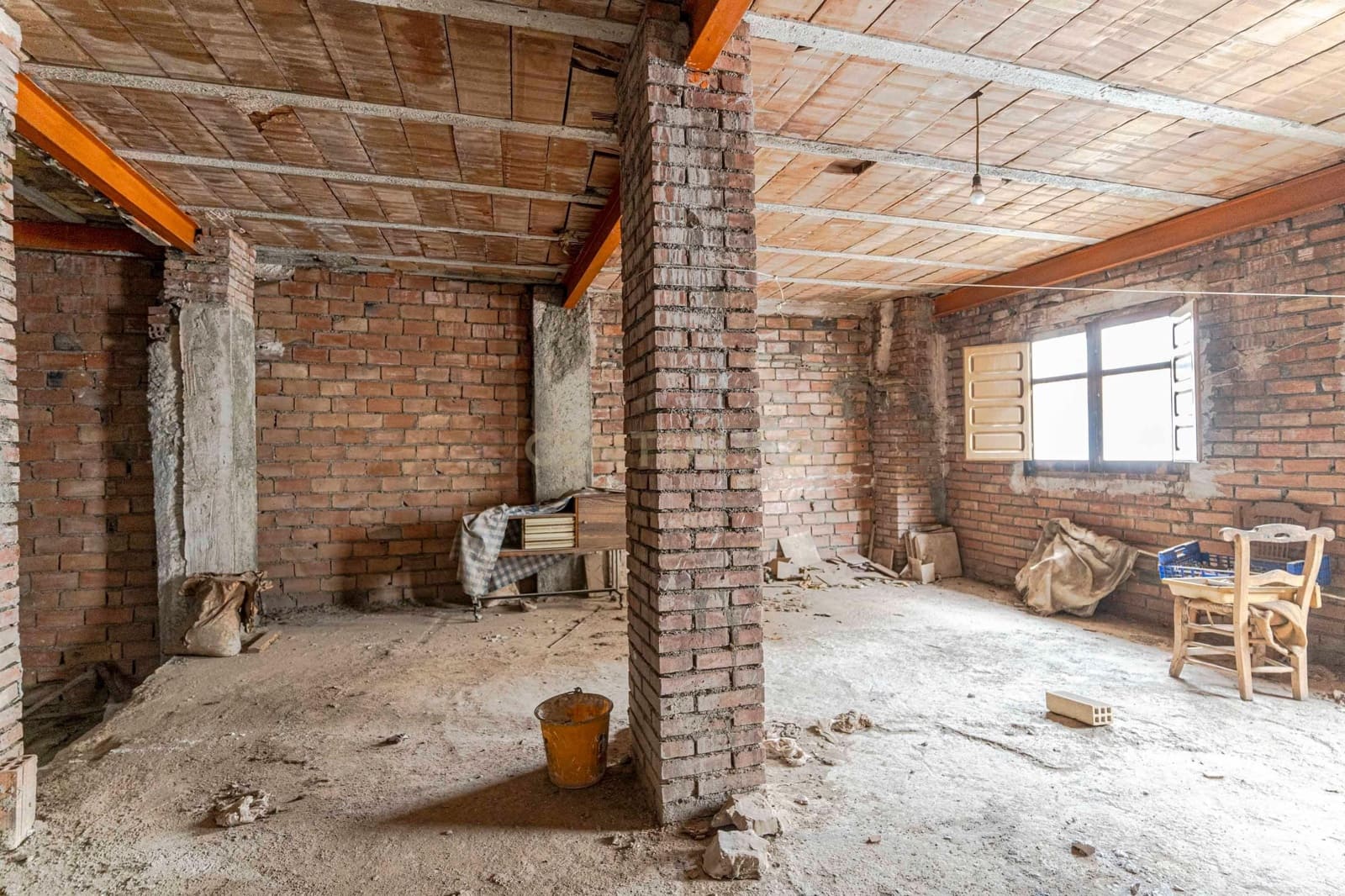 2 soveværelse Byhus til salg i Lanjaron - € 60.000 (Ref: 9289843)