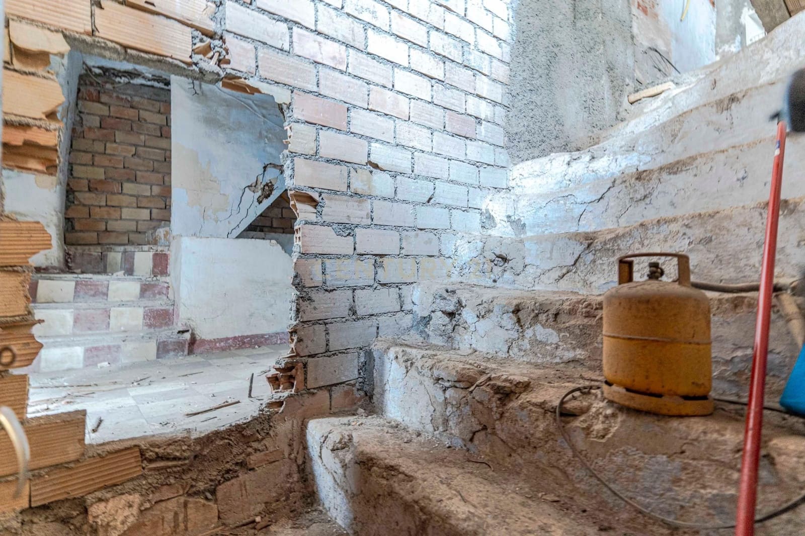 2 soveværelse Byhus til salg i Lanjaron - € 60.000 (Ref: 9289843)