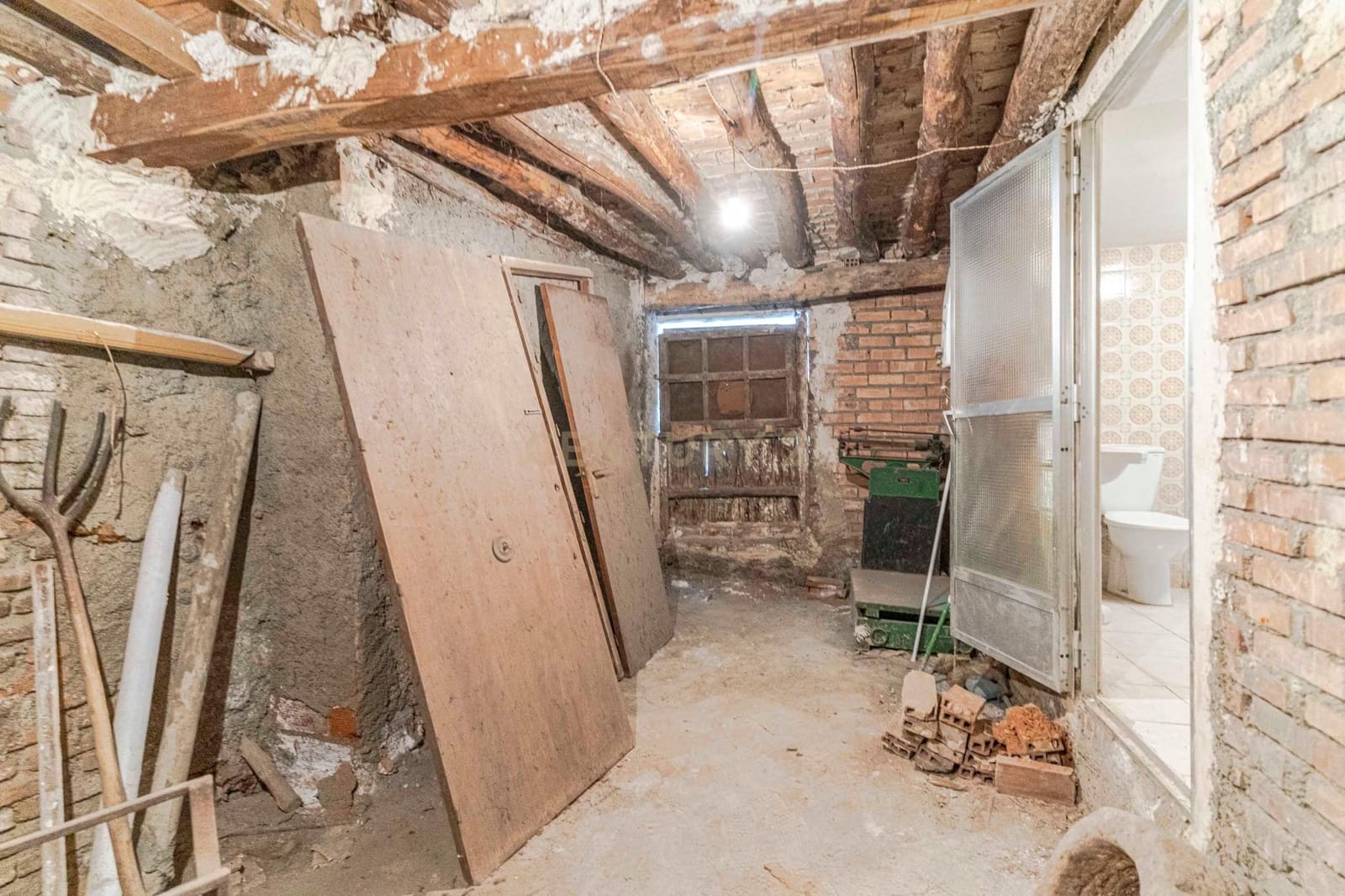 2 soveværelse Byhus til salg i Lanjaron - € 60.000 (Ref: 9289843)