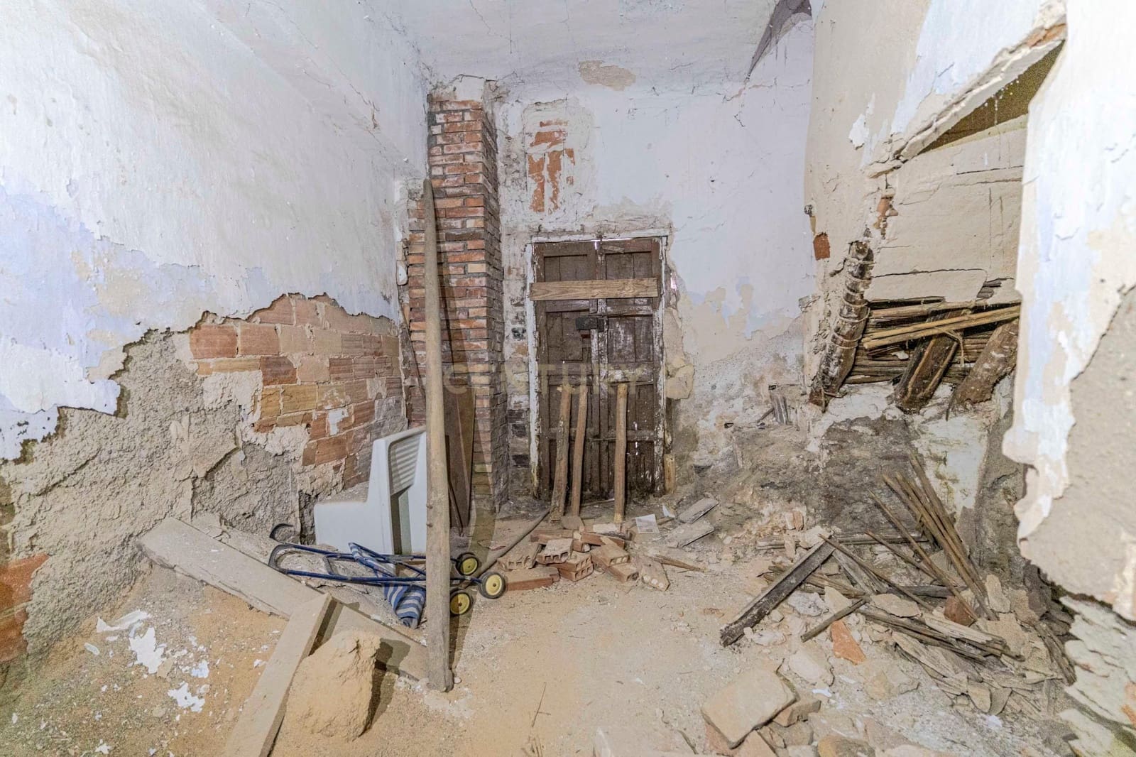 2 soveværelse Byhus til salg i Lanjaron - € 60.000 (Ref: 9289843)