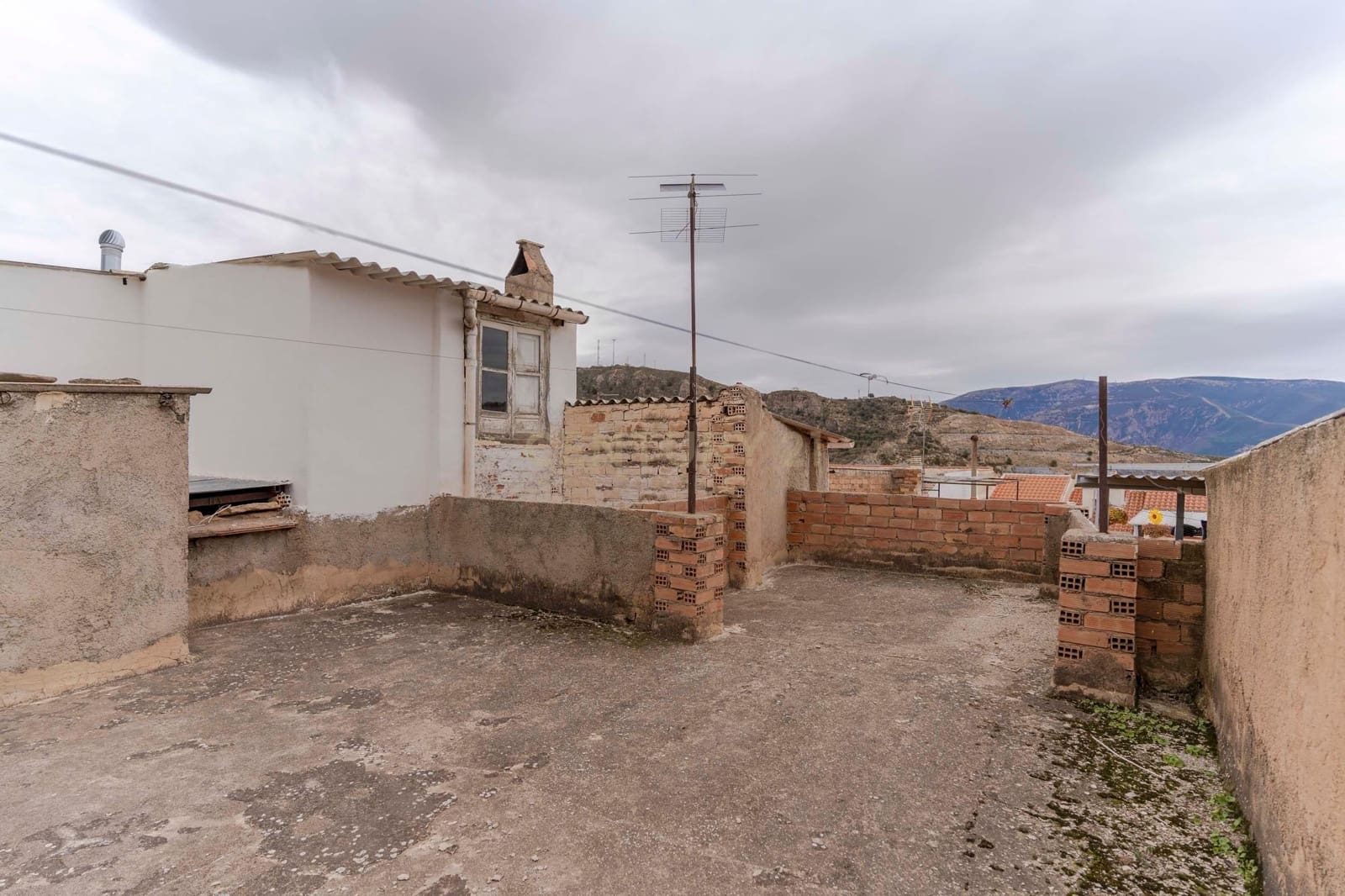 2 soveværelse Byhus til salg i Lanjaron - € 60.000 (Ref: 9289843)