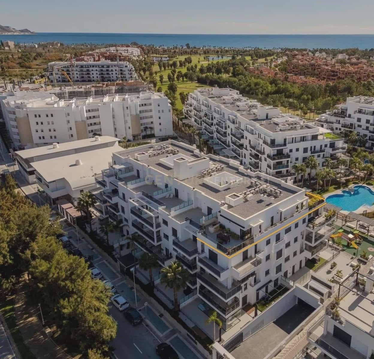 1 chambre Penthouse à vendre à Motril avec piscine garage - 480 000 € (Ref: 9289844)