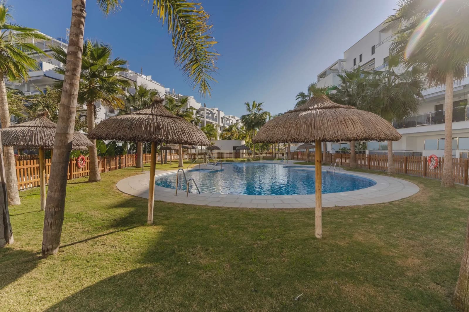 1 chambre Penthouse à vendre à Motril avec piscine garage - 480 000 € (Ref: 9289844)