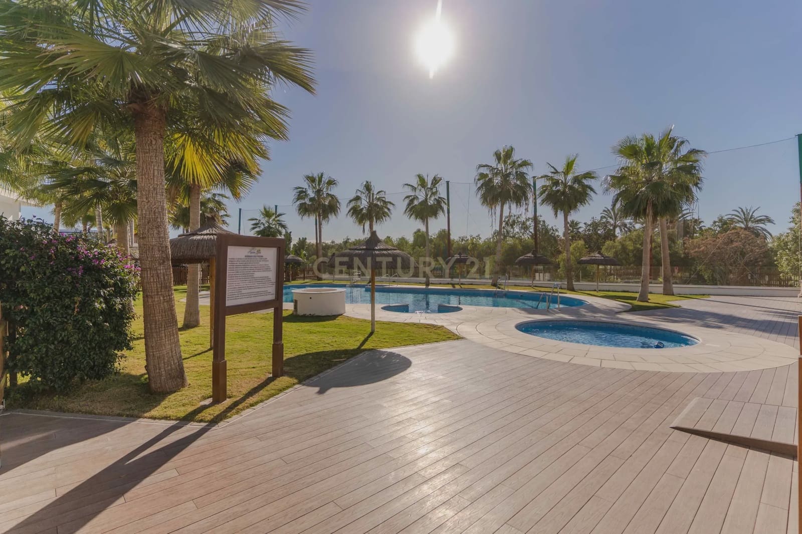 1 chambre Penthouse à vendre à Motril avec piscine garage - 480 000 € (Ref: 9289844)