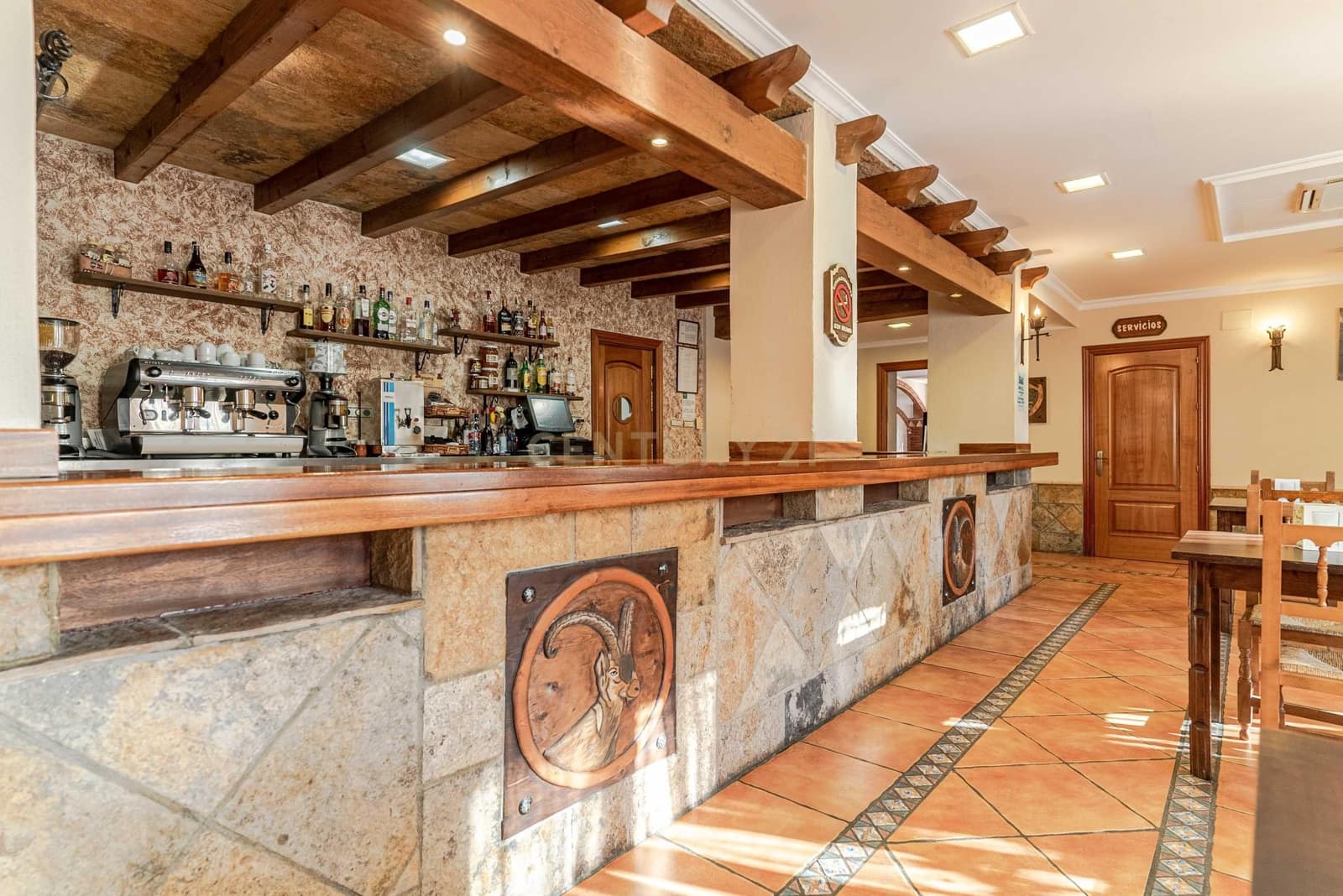 Hotel na sprzedaż w Guejar Sierra - 1 500 000 € (Ref: 9289846)