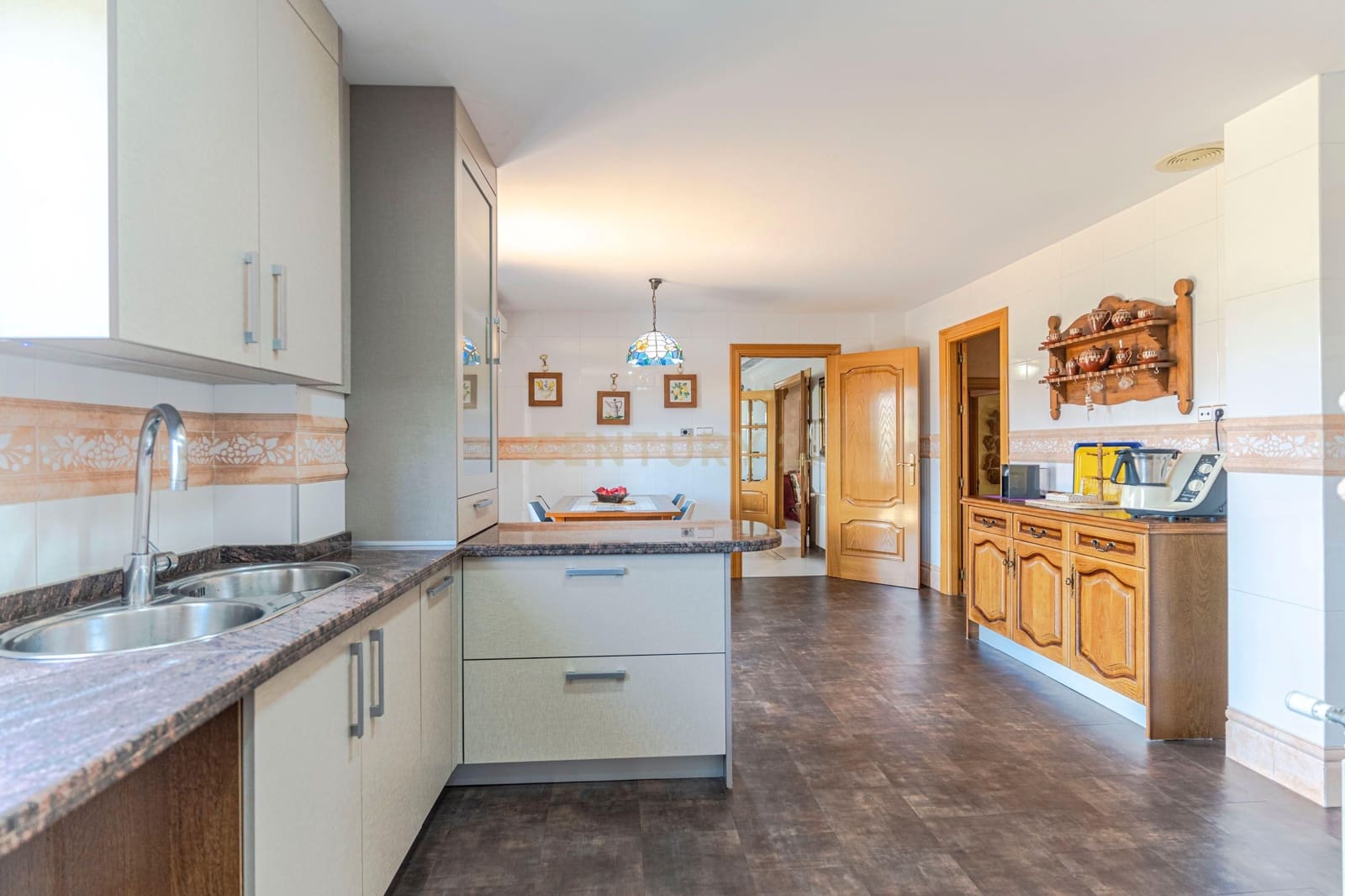 7 sovrum Villa till salu i Gojar med garage - 660 000 € (Ref: 9289847)