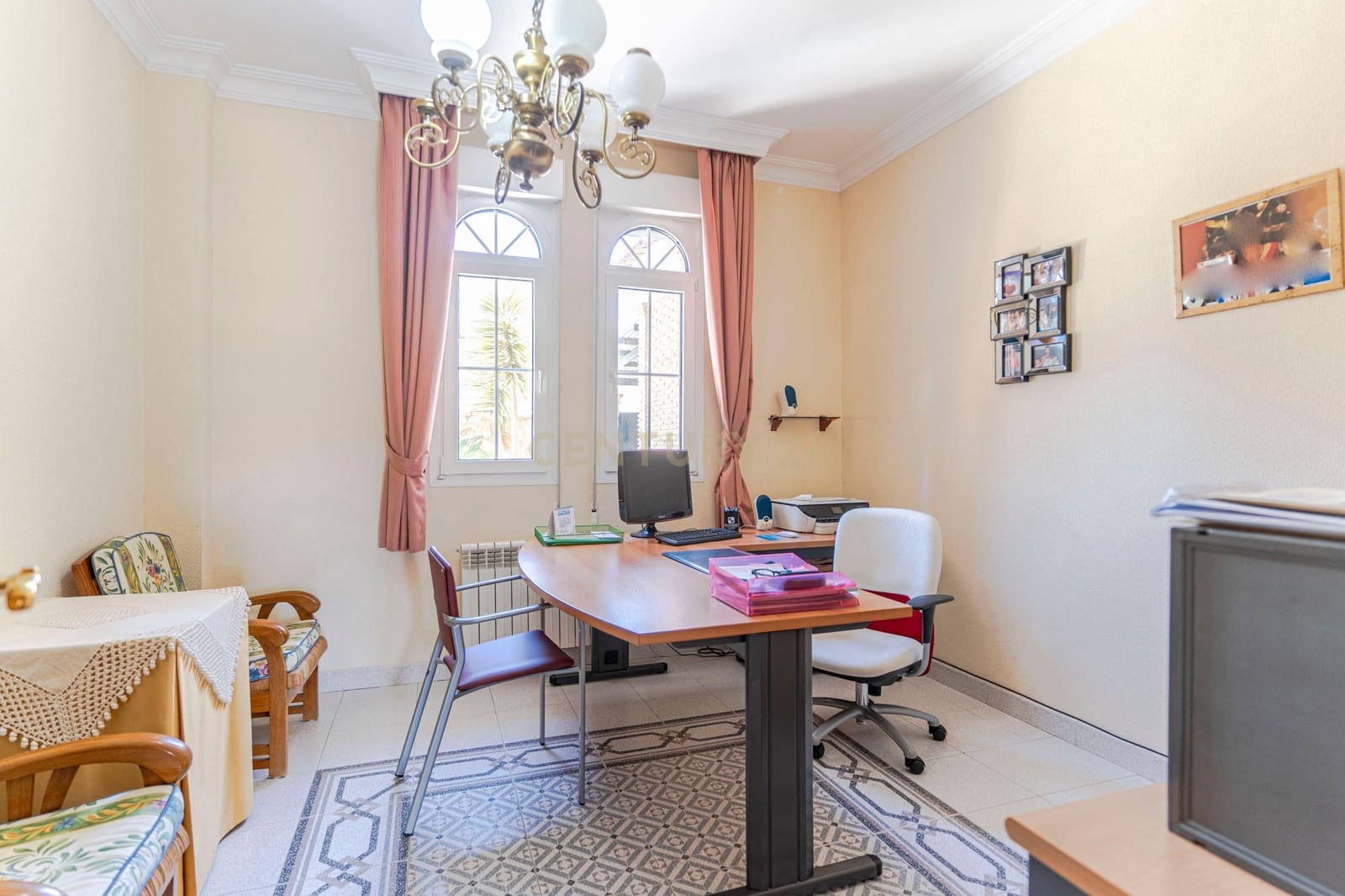 7 sovrum Villa till salu i Gojar med garage - 660 000 € (Ref: 9289847)