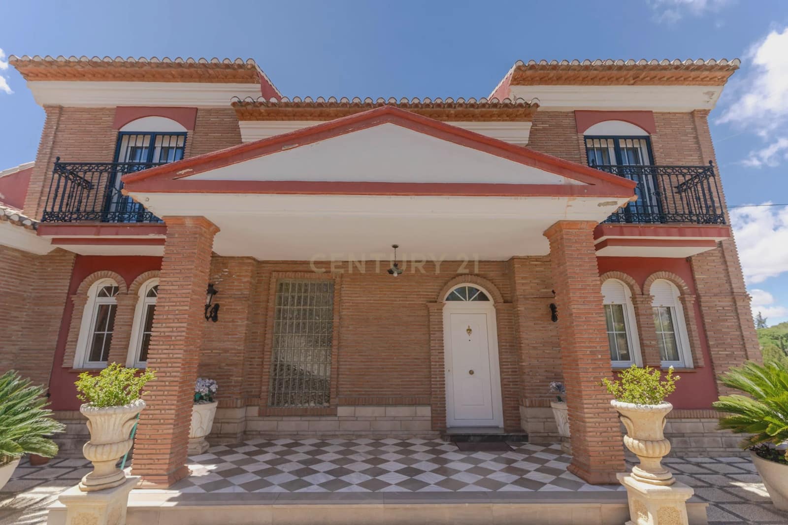 7 sovrum Villa till salu i Gojar med garage - 660 000 € (Ref: 9289847)