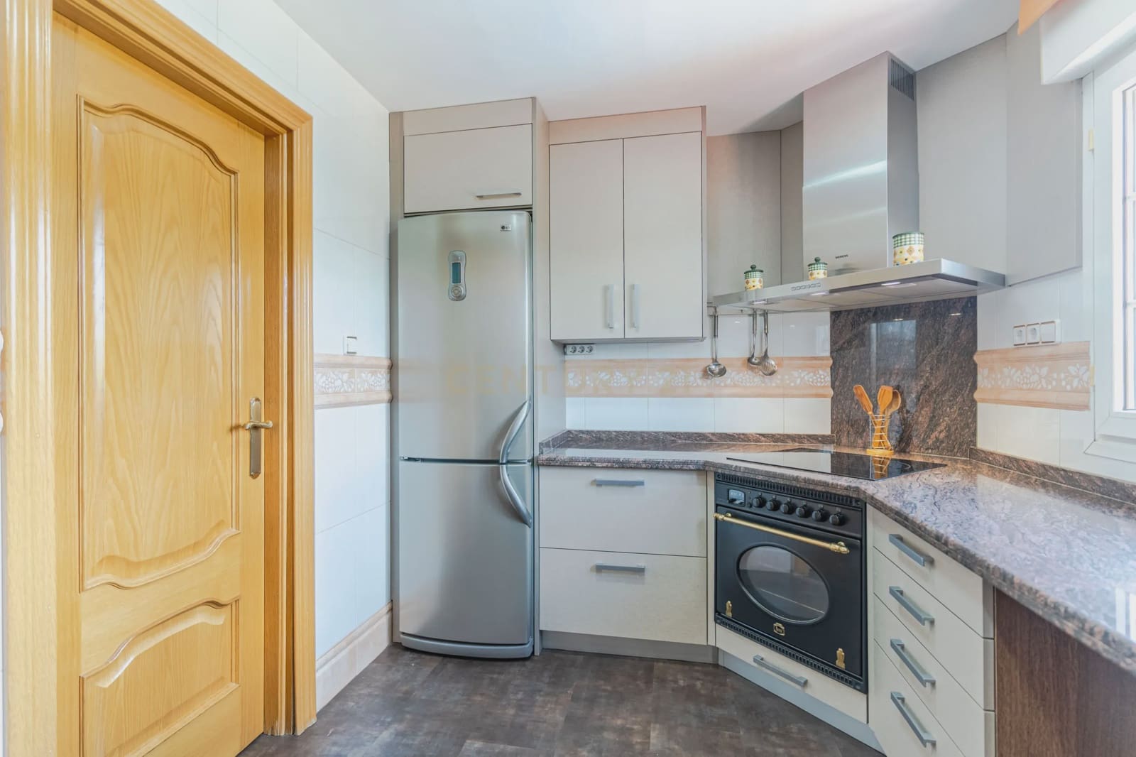 7 sovrum Villa till salu i Gojar med garage - 660 000 € (Ref: 9289847)