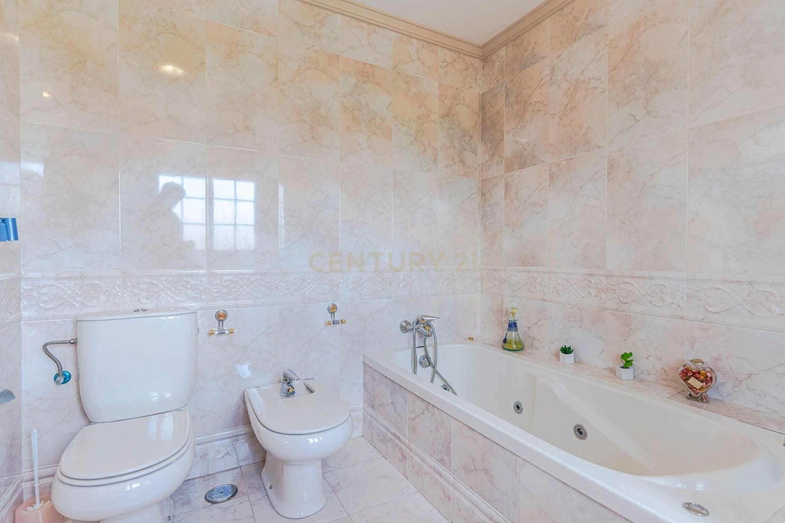 7 sovrum Villa till salu i Gojar med garage - 660 000 € (Ref: 9289847)