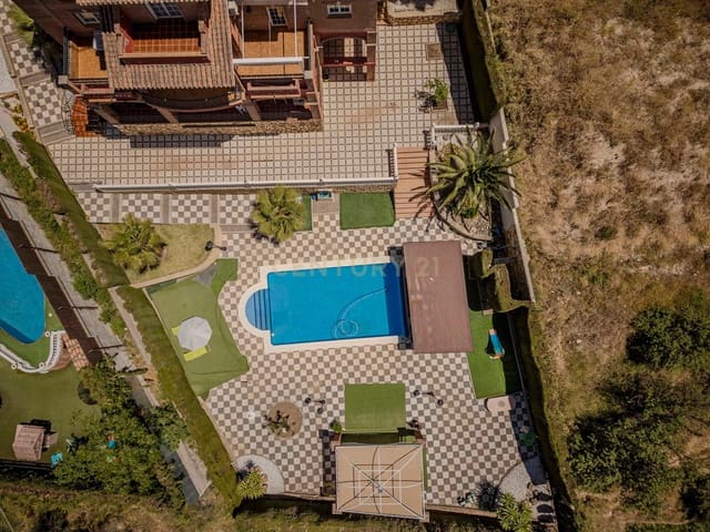 7 soveværelse Villa til salg i Gójar med garage - € 660.000 (Ref: 9289847)