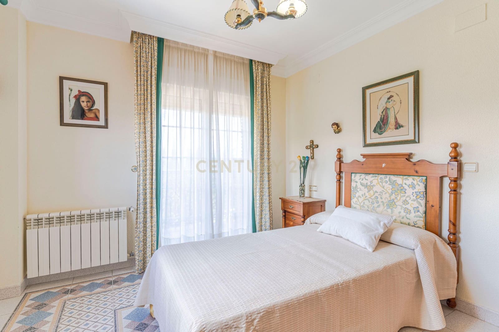 7 sovrum Villa till salu i Gojar med garage - 660 000 € (Ref: 9289847)