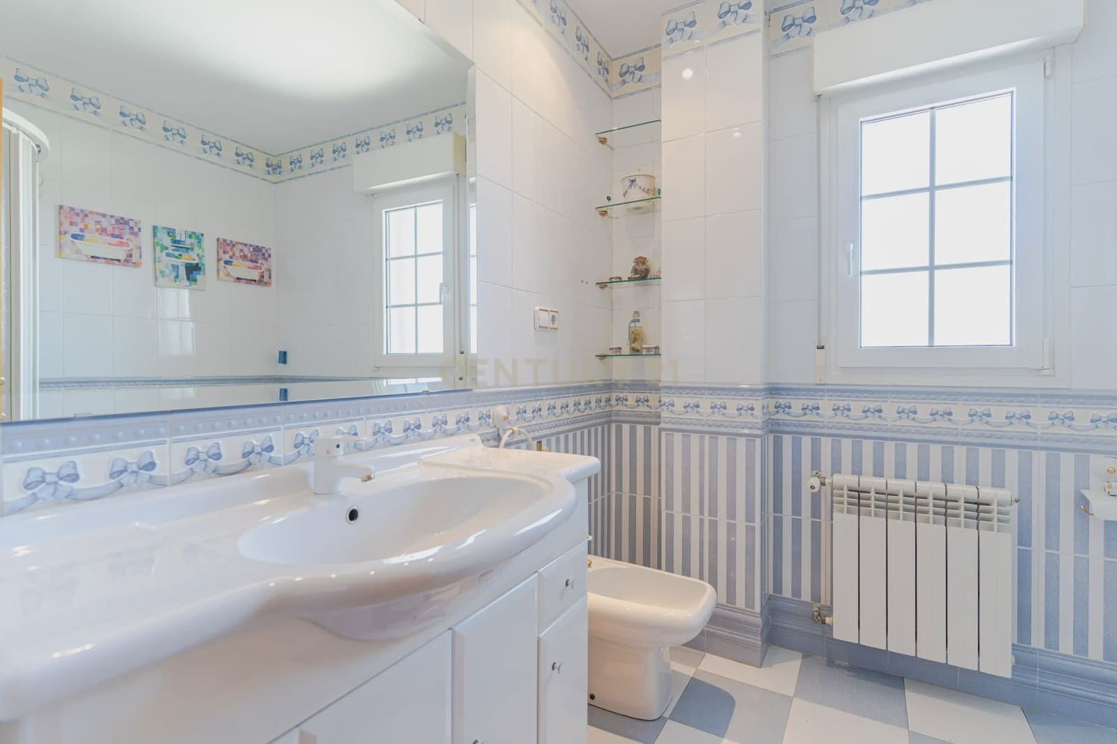 7 sovrum Villa till salu i Gojar med garage - 660 000 € (Ref: 9289847)