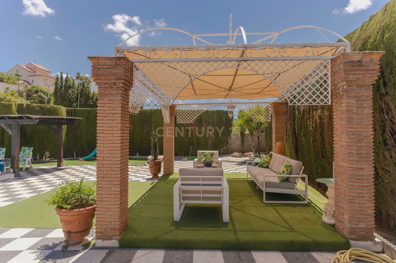 7 sovrum Villa till salu i Gojar med garage - 660 000 € (Ref: 9289847)