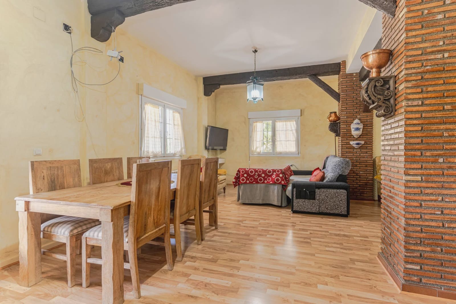 7 sovrum Villa till salu i Gojar med garage - 660 000 € (Ref: 9289847)