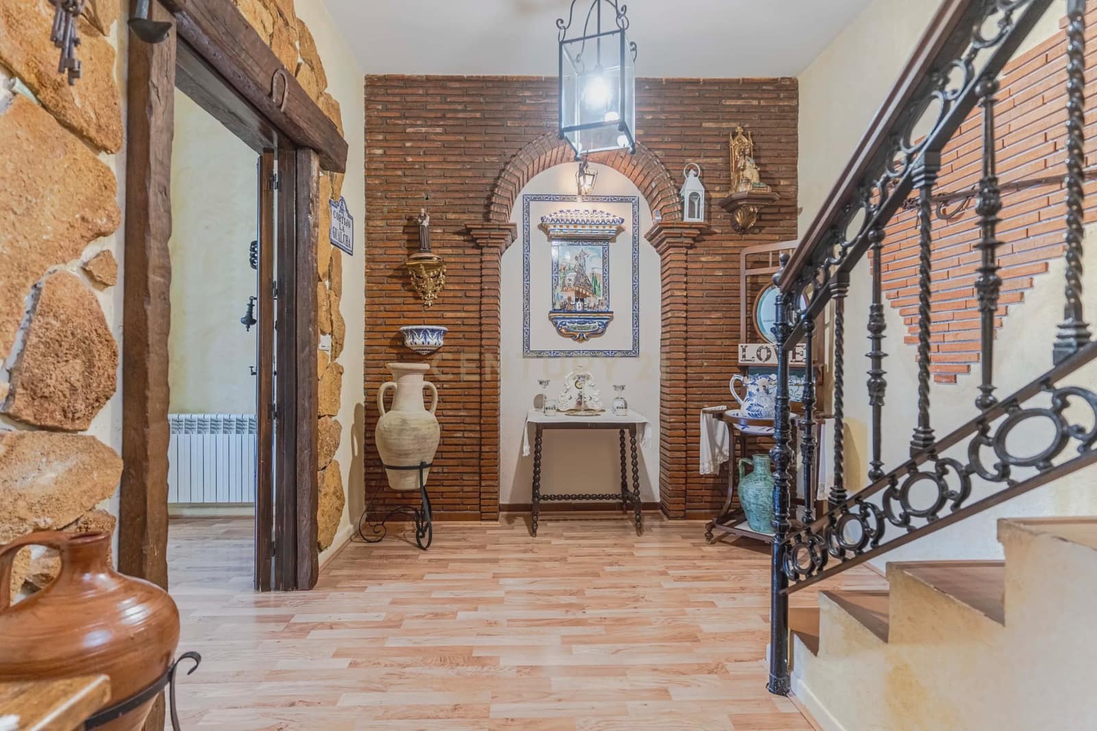 7 sovrum Villa till salu i Gojar med garage - 660 000 € (Ref: 9289847)