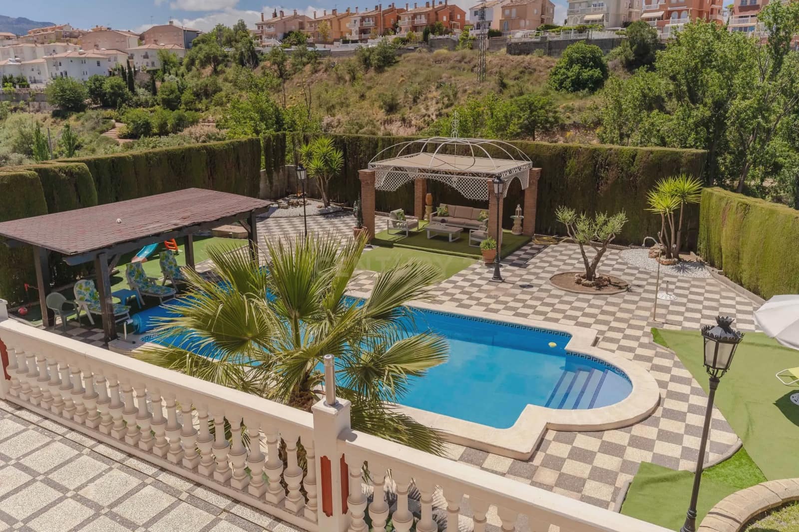 7 sovrum Villa till salu i Gojar med garage - 660 000 € (Ref: 9289847)