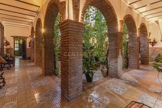 5 sovrum Finca/Hus på landet till salu i Huelma - 650 000 € (Ref: 9289849)