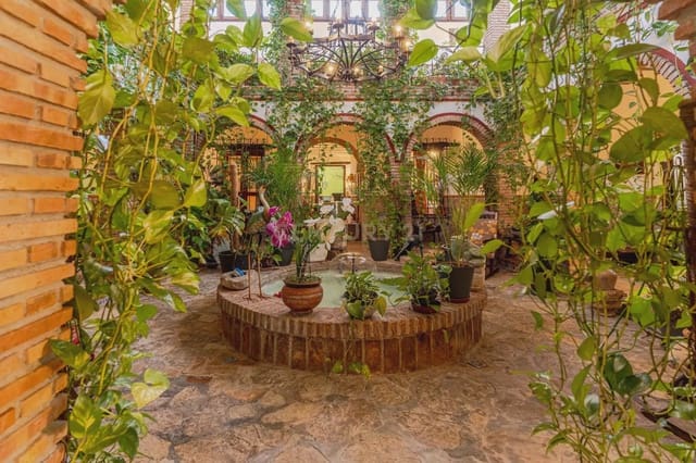 5 sovrum Finca/Hus på landet till salu i Huelma - 650 000 € (Ref: 9289849)