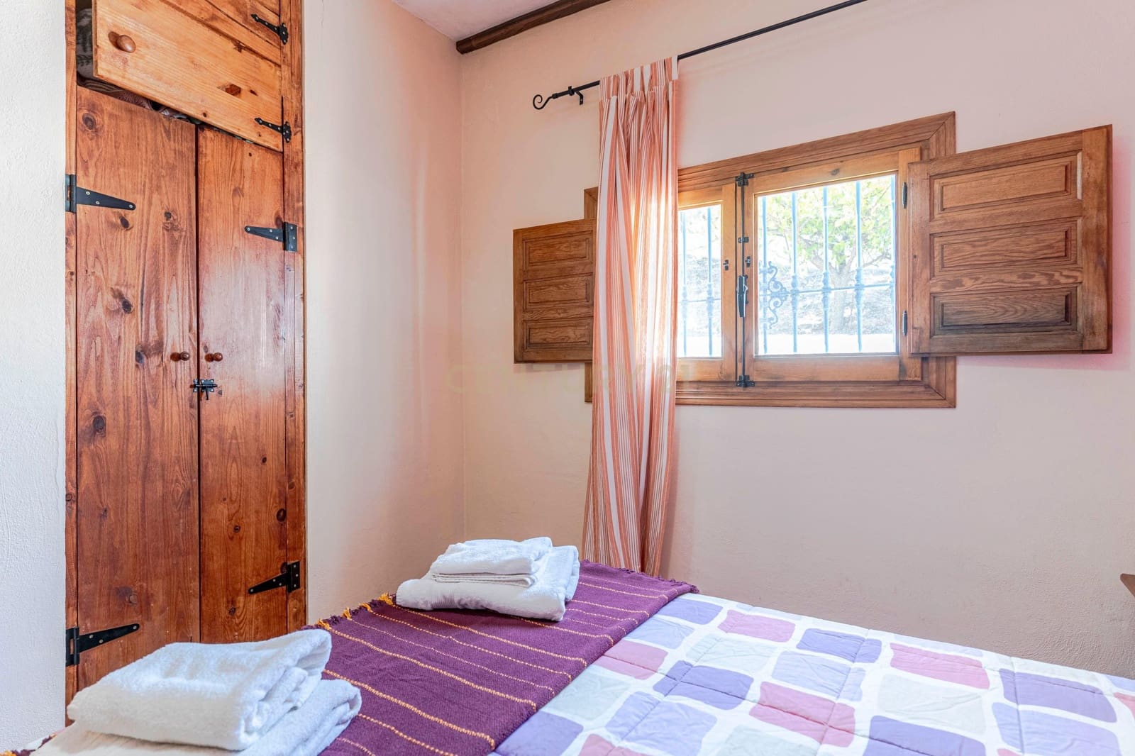 10 soverom Finca/Herregård til salgs i Itrabo med garasje - € 495 000 (Ref: 9289850)