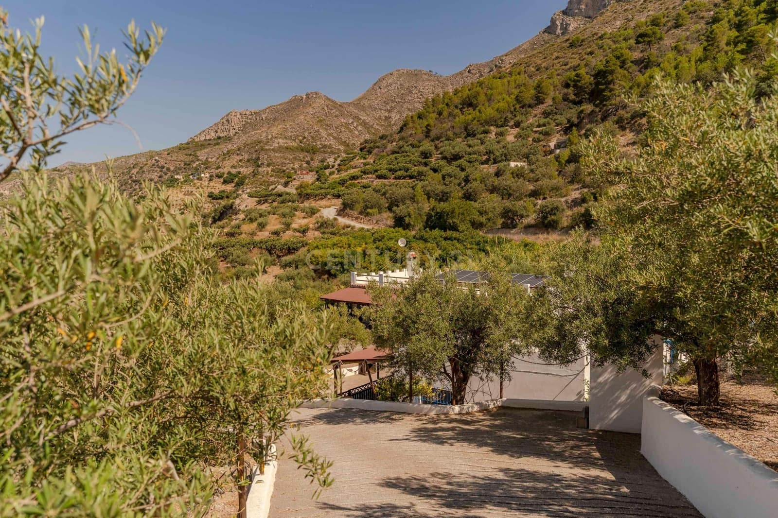 10 soverom Finca/Herregård til salgs i Itrabo med garasje - € 495 000 (Ref: 9289850)