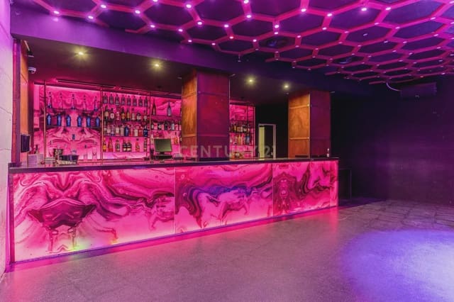 Erhverv til salg i San Matías - Realejo, Granada by - € 1.200.000 (Ref: 9293614)