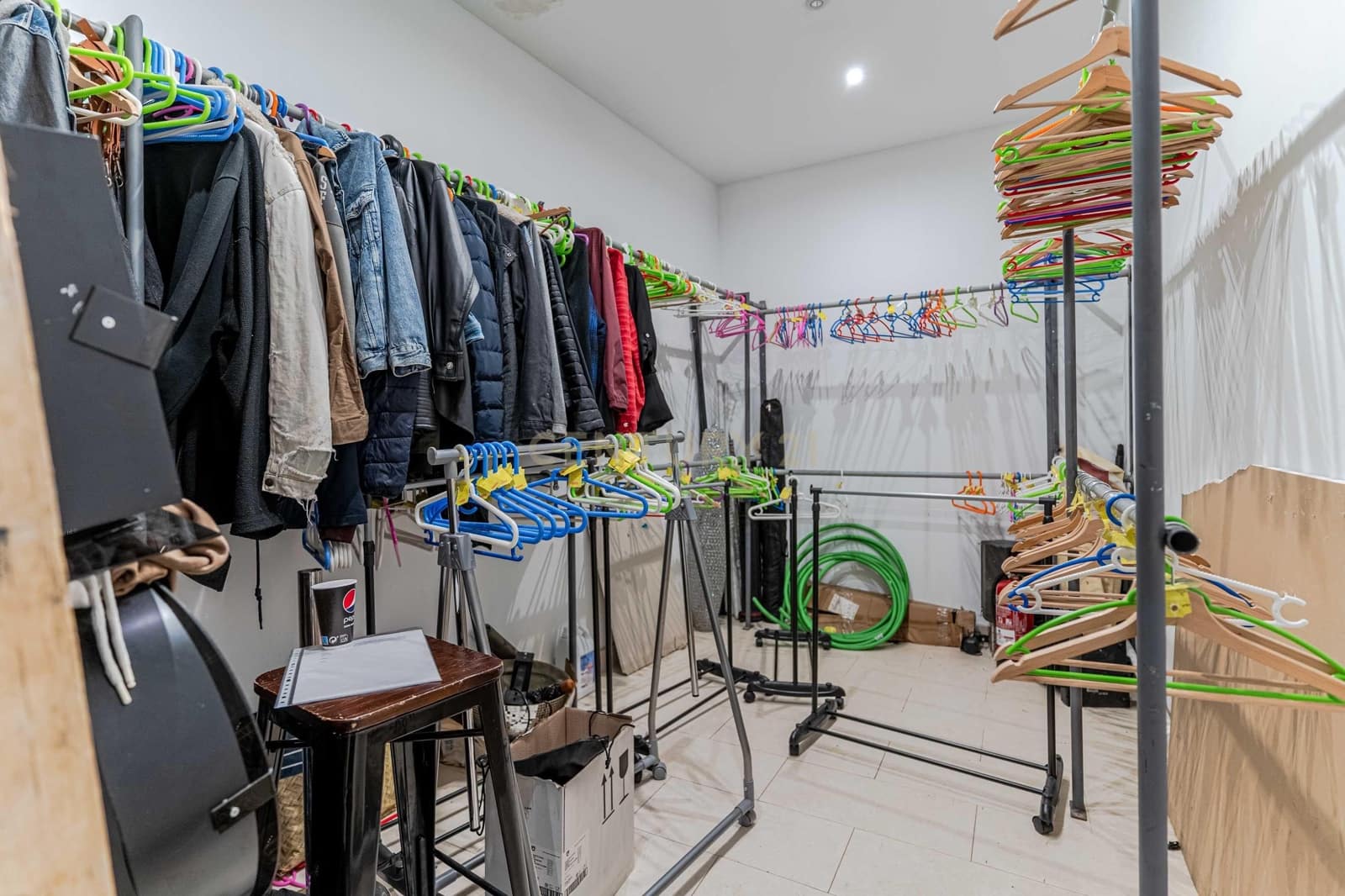 Erhverv til salg i Granada by - € 1.200.000 (Ref: 9293614)