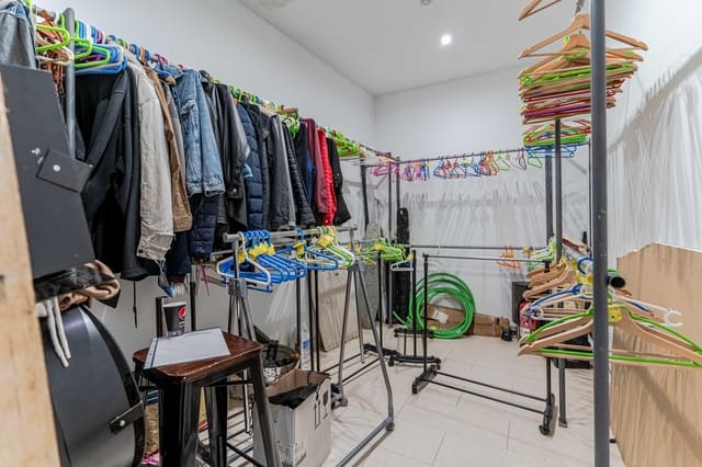 Erhverv til salg i San Matías - Realejo, Granada by - € 1.200.000 (Ref: 9293614)