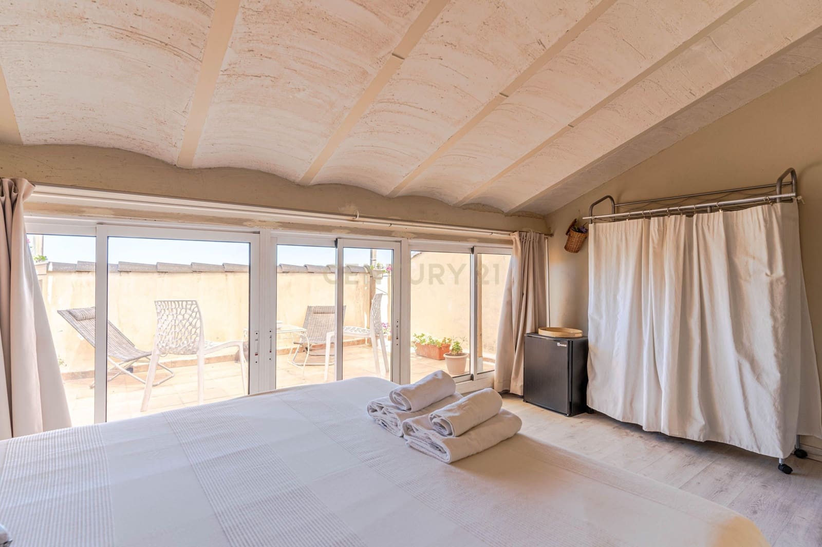 15 sypialnia Hotel na sprzedaż w Pinos Genil z garażem - 999 000 € (Ref: 9293615)