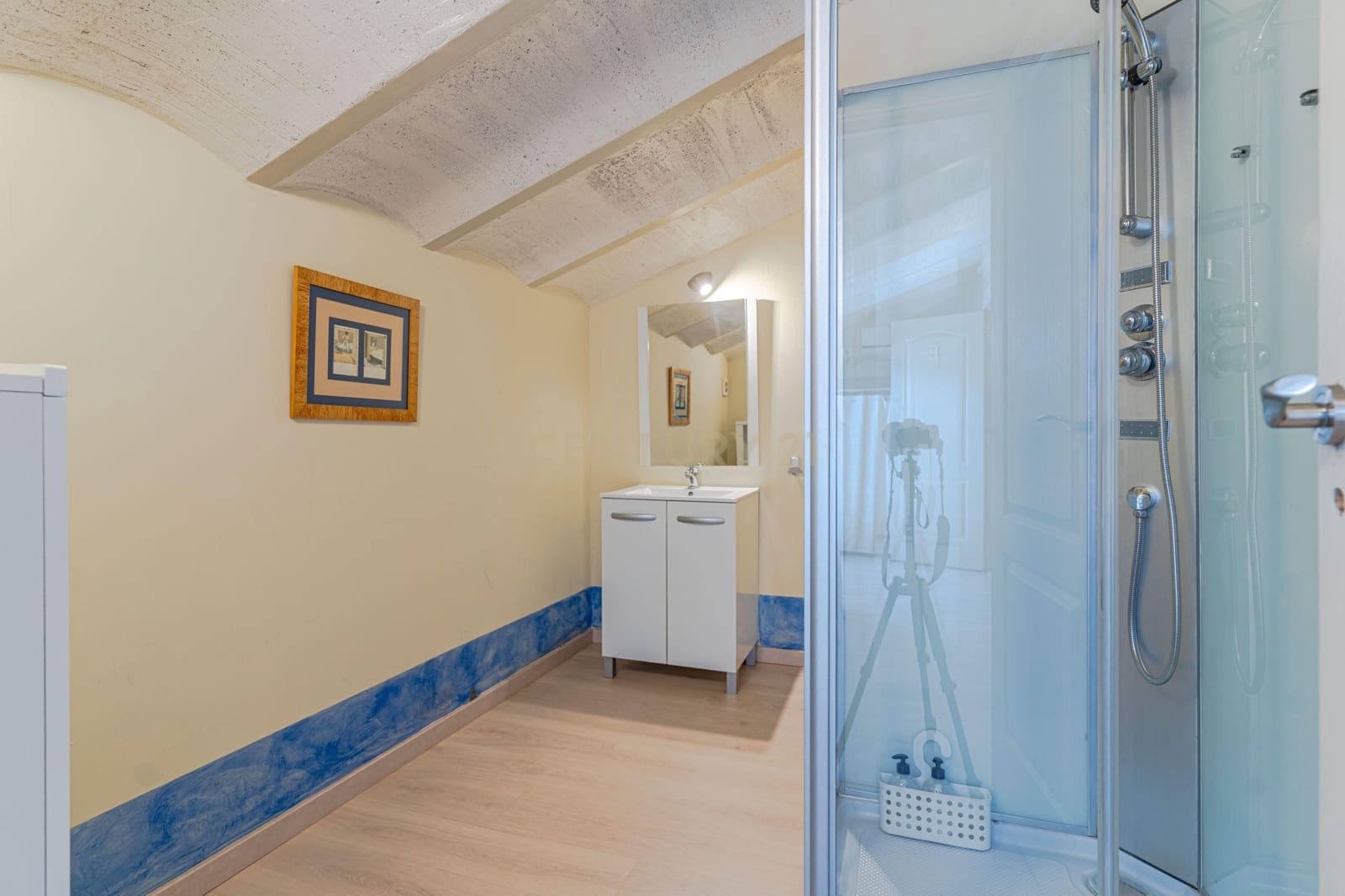 15 sypialnia Hotel na sprzedaż w Pinos Genil z garażem - 999 000 € (Ref: 9293615)