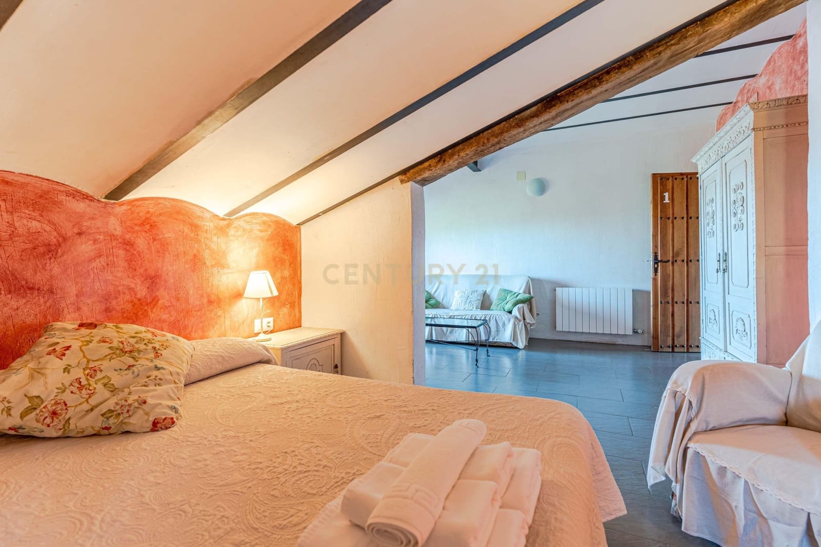 15 sypialnia Hotel na sprzedaż w Pinos Genil z garażem - 999 000 € (Ref: 9293615)