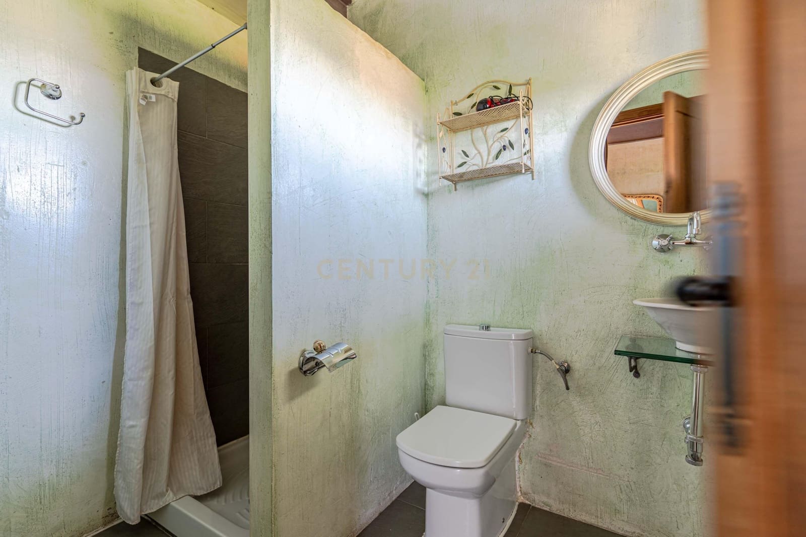 15 sypialnia Hotel na sprzedaż w Pinos Genil z garażem - 999 000 € (Ref: 9293615)