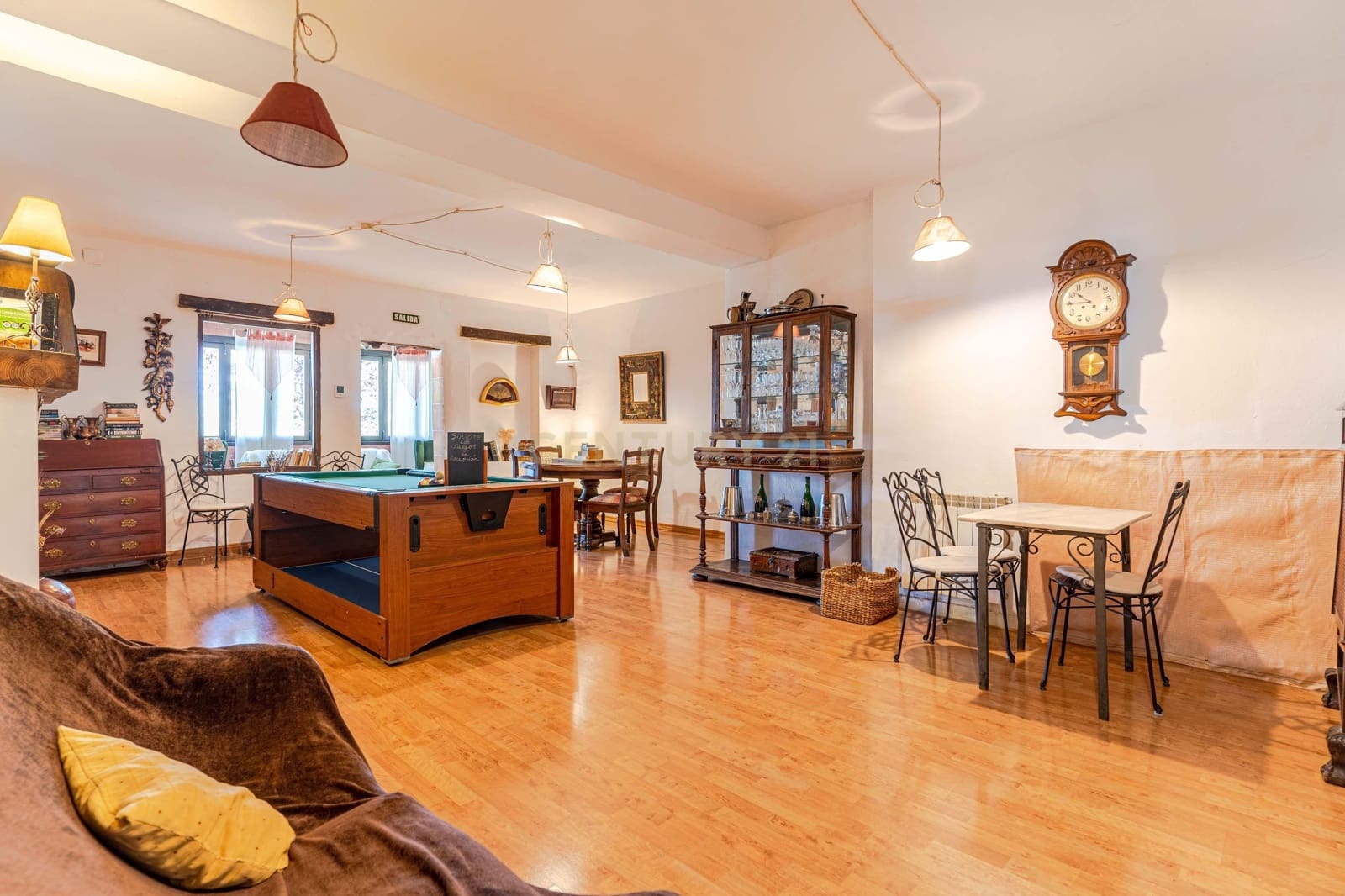 15 sypialnia Hotel na sprzedaż w Pinos Genil z garażem - 999 000 € (Ref: 9293615)