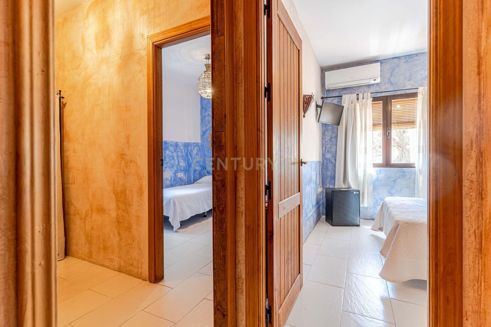 15 sypialnia Hotel na sprzedaż w Pinos Genil z garażem - 999 000 € (Ref: 9293615)