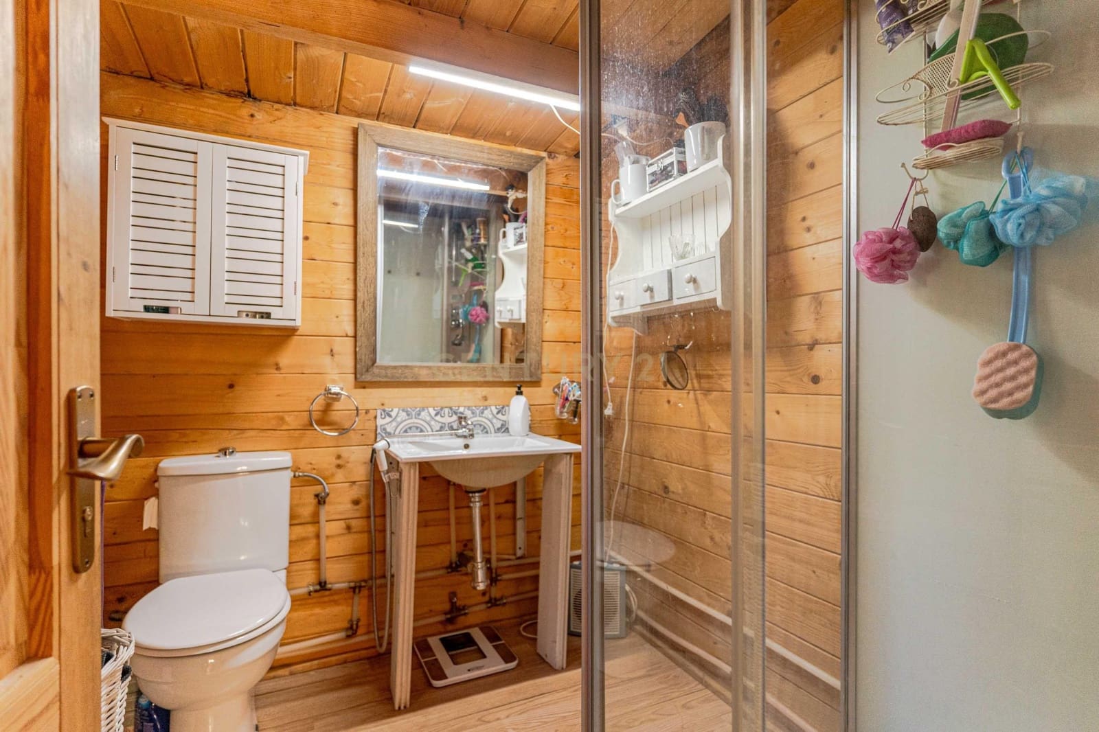 15 sypialnia Hotel na sprzedaż w Pinos Genil z garażem - 999 000 € (Ref: 9293615)