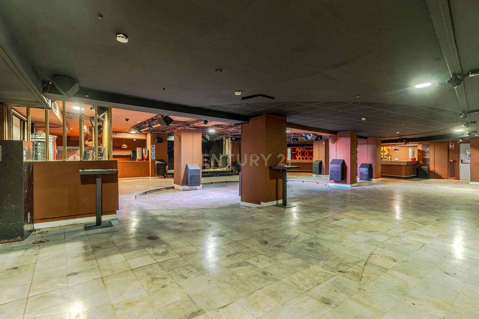 Comercial para venda em Granada cidade - 800 000 € (Ref: 9293616)