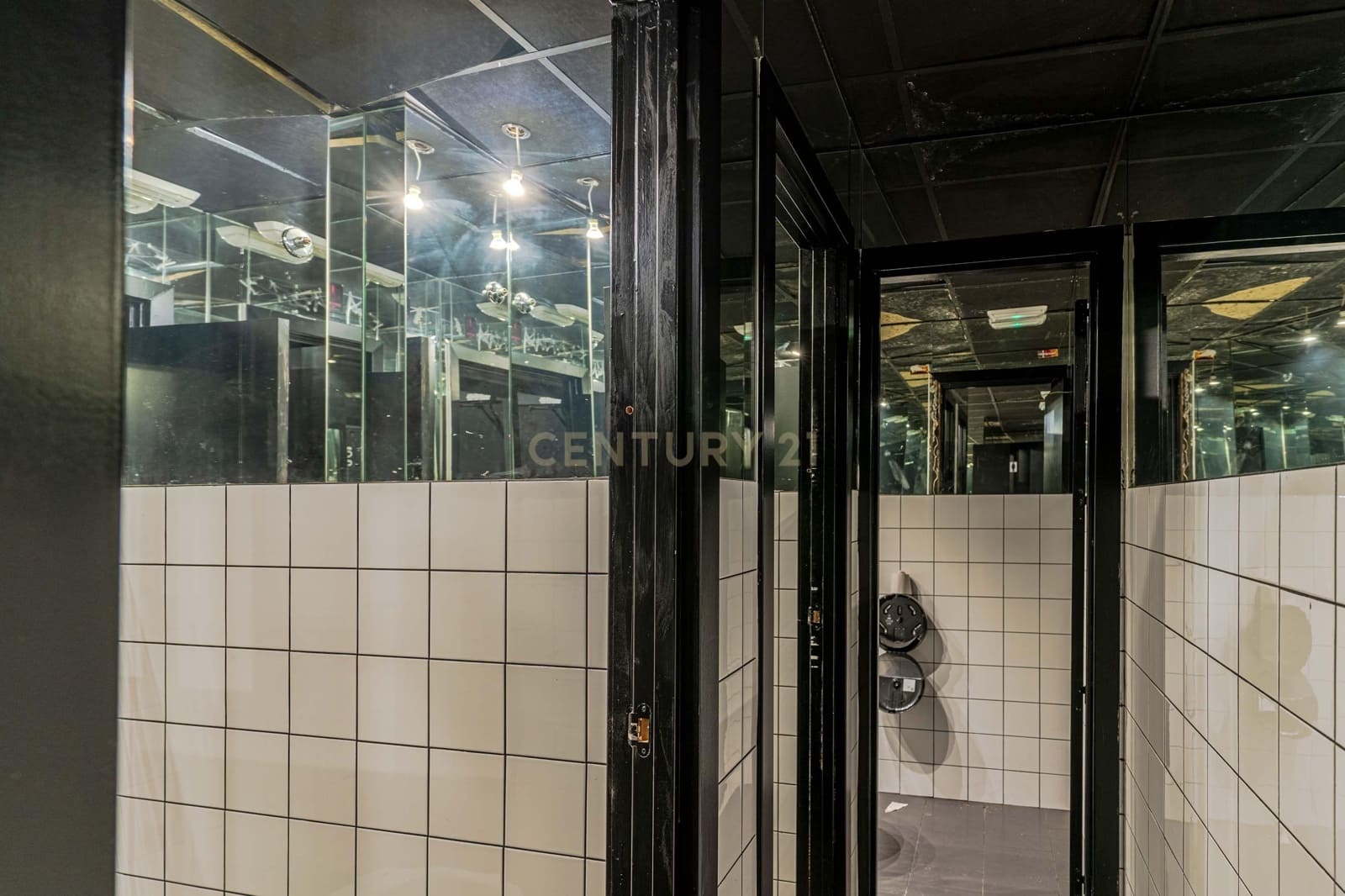 Comercial para venda em Granada cidade - 800 000 € (Ref: 9293616)